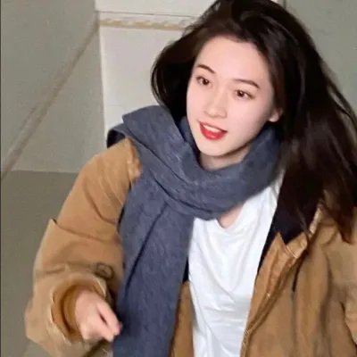 女孩海报